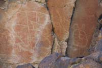 008-more_petrglyphs-I'm_sure_we_missed_seeing_several_others