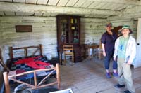 08-Mommy_and_Kenny_inside_the_building