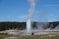 013-Beehive_Geyser_blows_while_waiting_for_Old_Faithful