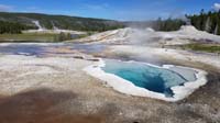 036-Heart_Spring_hot_spring_and_Lion_Geyser_Group