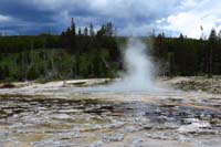 171-Oblong_Geyser-not_active,but_steaming