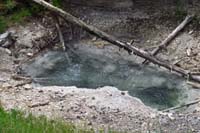 189-zoom_view_of_the_bubbling_hot_spring