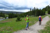 190-pretty_scenery_along_the_walk_to_Biscuit_Basin-raincoats_on_again_since_light_rain