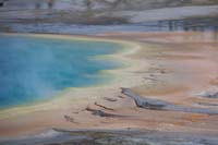 11-Grand_Prismatic_Spring-zoom_view_of_water_edge