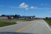 02-approaching_the_Canadian_border