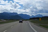13-scenery_along_highway_to_Banff
