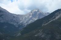15-scenery_along_highway_to_Banff