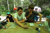06-Stella_and_Kenny_play_Yahtzee