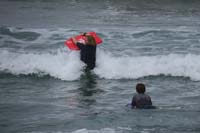 16-Mommy_tries_to_catch_a_wave