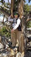 14-Kenny_and_a_bristlecone_pine_tree
