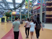 060-the_next_day_everyone_has_fun_at_the_famous_Mall_of_America