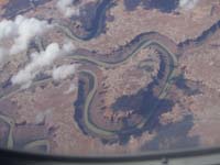 074-Green_River_in_Canyonlands_NP-amazing_meandering_river