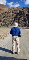 07-Daddy_checks_out_the_terrain,pondering_a_way_up