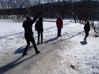 31-careful_not_to_slip_on_the_ice
