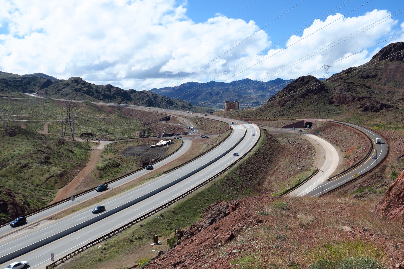 16-Hoover_Dam-Goldstrike_intersection-semi_overturned-20200311A