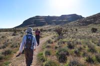 01-starting_the_hike_from_Cowboy_Trail_TH_to_Muffin_Peak-nob_in_center
