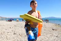26-Kenny_carries_all_his_stuff_back_to_the_car