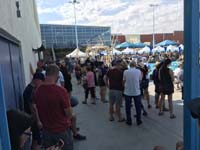 14-spectator_area_is_quite_busy,but_thins_out_at_times