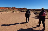 04-walking_down_the_wash-easy_to_navigate_heading_down,one_critical_turn_coming_back