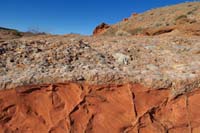 25-interesting_rocks_layers-conglomerate_layer_on_top_of_the_sandstone-really_looks_like_concreate_covering