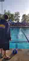04-Kenny_checking_out_the_lane_before_his_1650_yard_freestyle